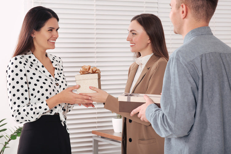 The Art of Personalization: Customizing Corporate Gift Baskets