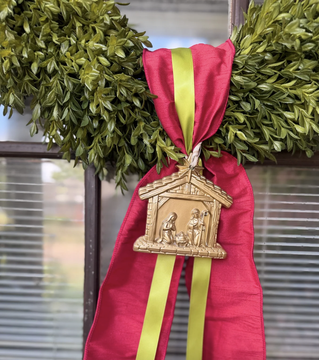 Wreath Ornament - Nativity