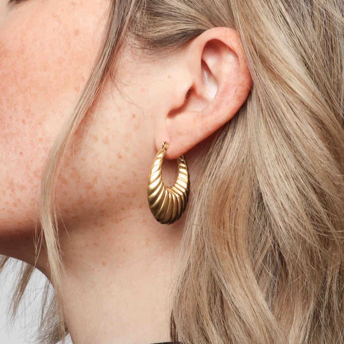 Halle Hoops - Gold