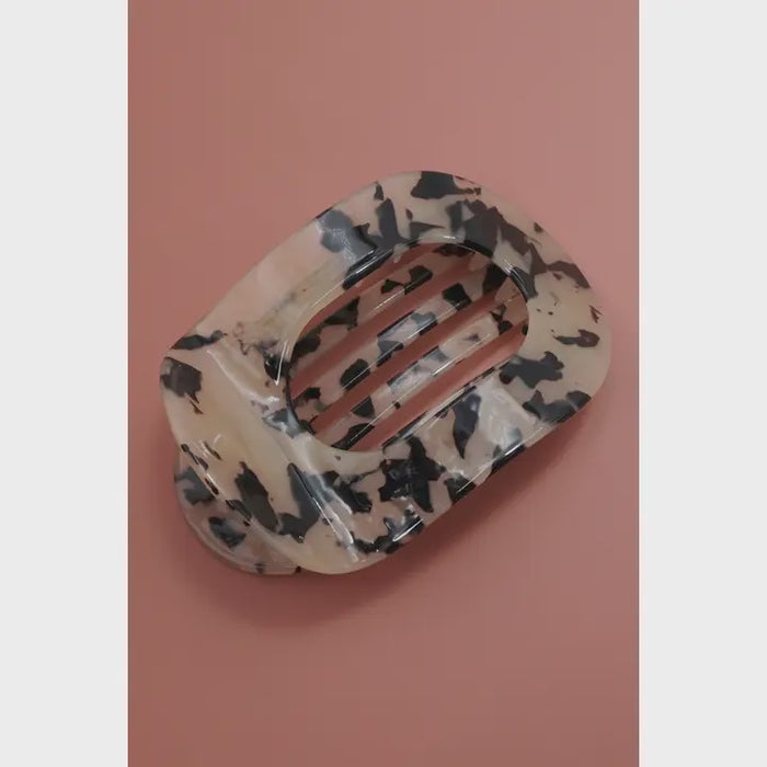Tortoise Cream Jumbo Lay Flat Oval Hair Claw Clip