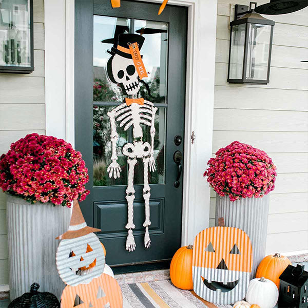 Skeleton Door Hanger